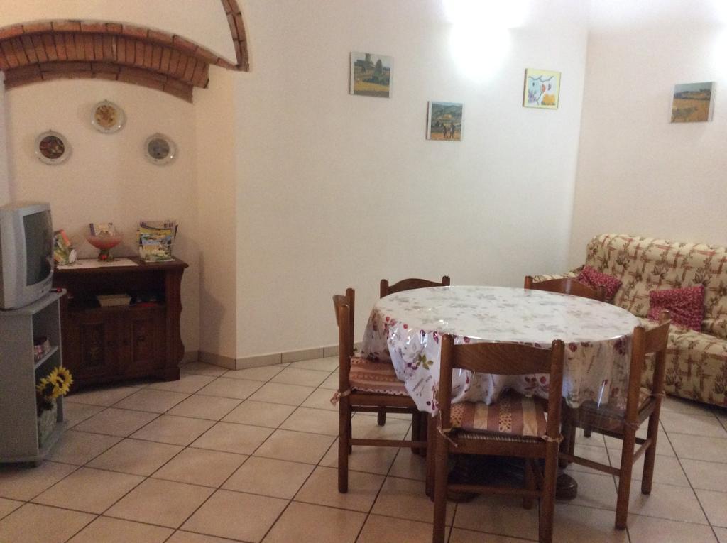 Agriturismo Susanna E Atria บิบโบนา ห้อง รูปภาพ